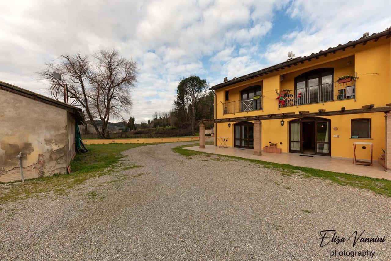 Appartamento Sole-Luna Colleoli Exterior photo